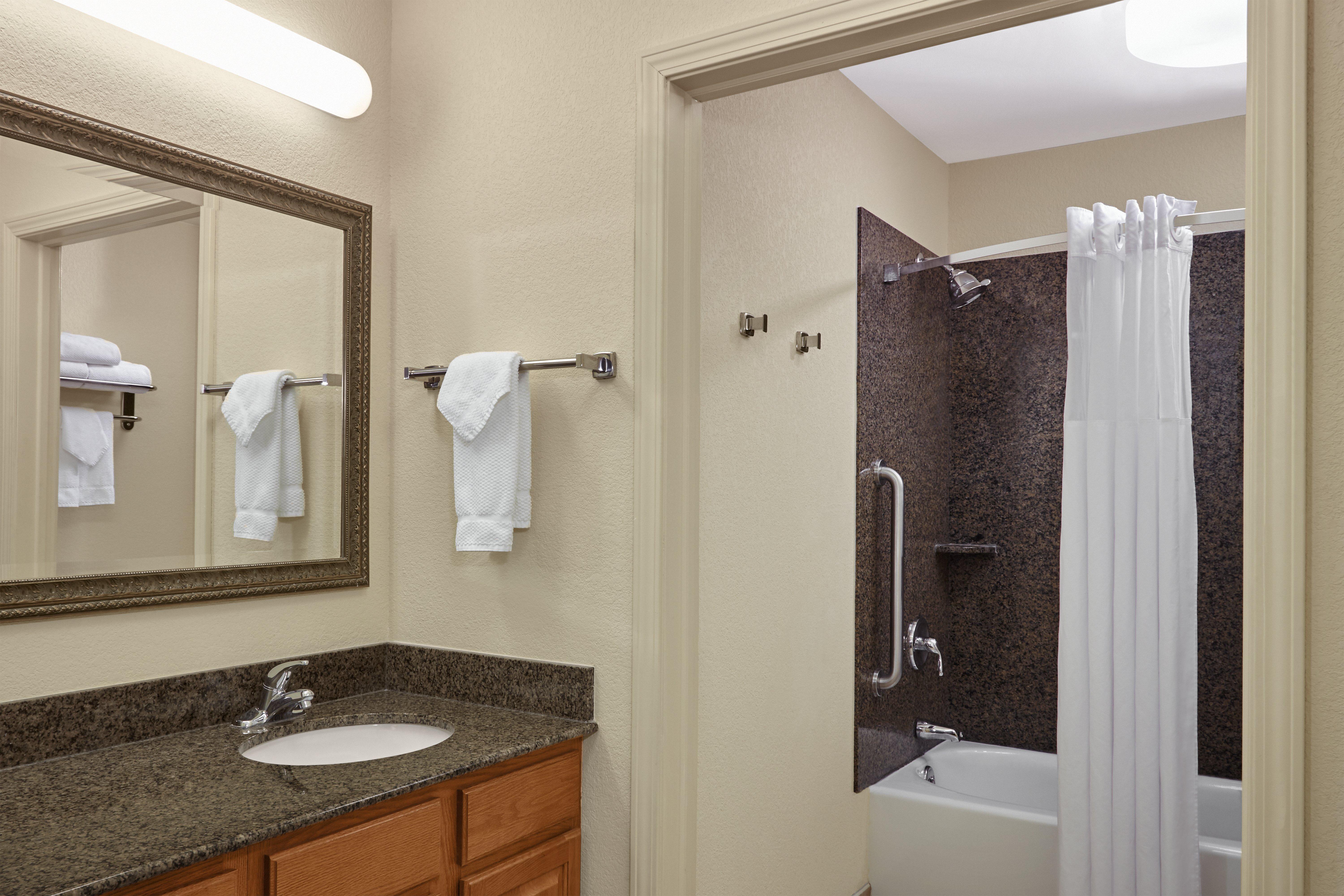 Staybridge Suites Milwaukee Airport South By Ihg Franklin  Exterior photo