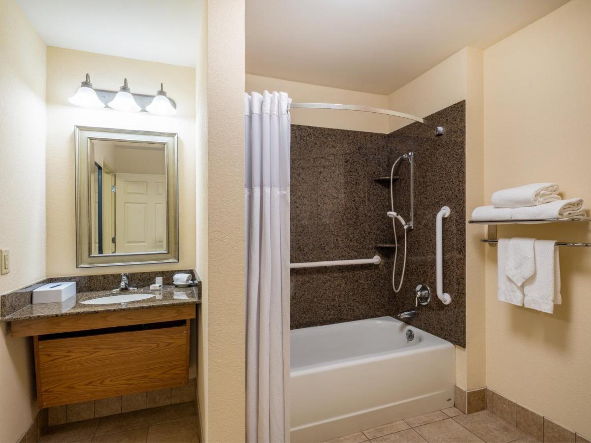Staybridge Suites Milwaukee Airport South By Ihg Franklin  Exterior photo